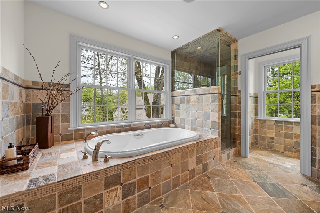 32899 Pinetree Road Pepper Pike, OH 44124 - Photo 23 of 45