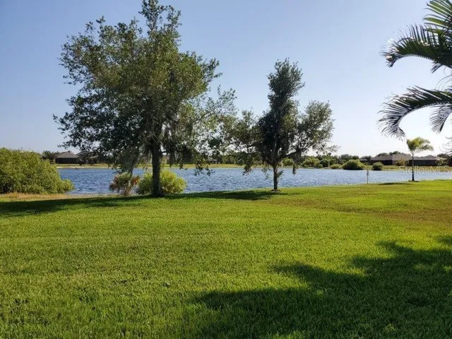 a view of outdoor space