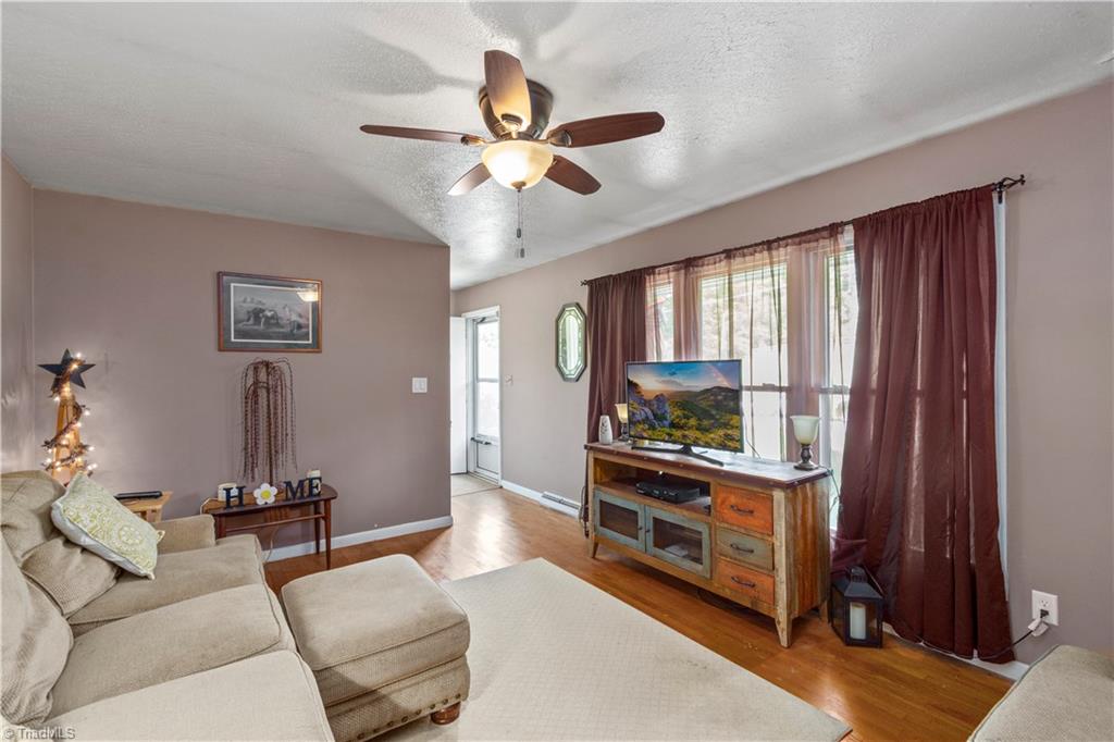 3400 Wide Country Road Pfafftown, NC 27040 - Photo 3 of 19 Gallery Image 3