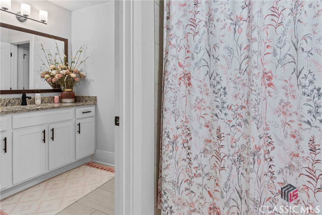 265 Federal Street Athens, GA 30607 - Photo 45 of 59 Jack and Jill Bathroom
