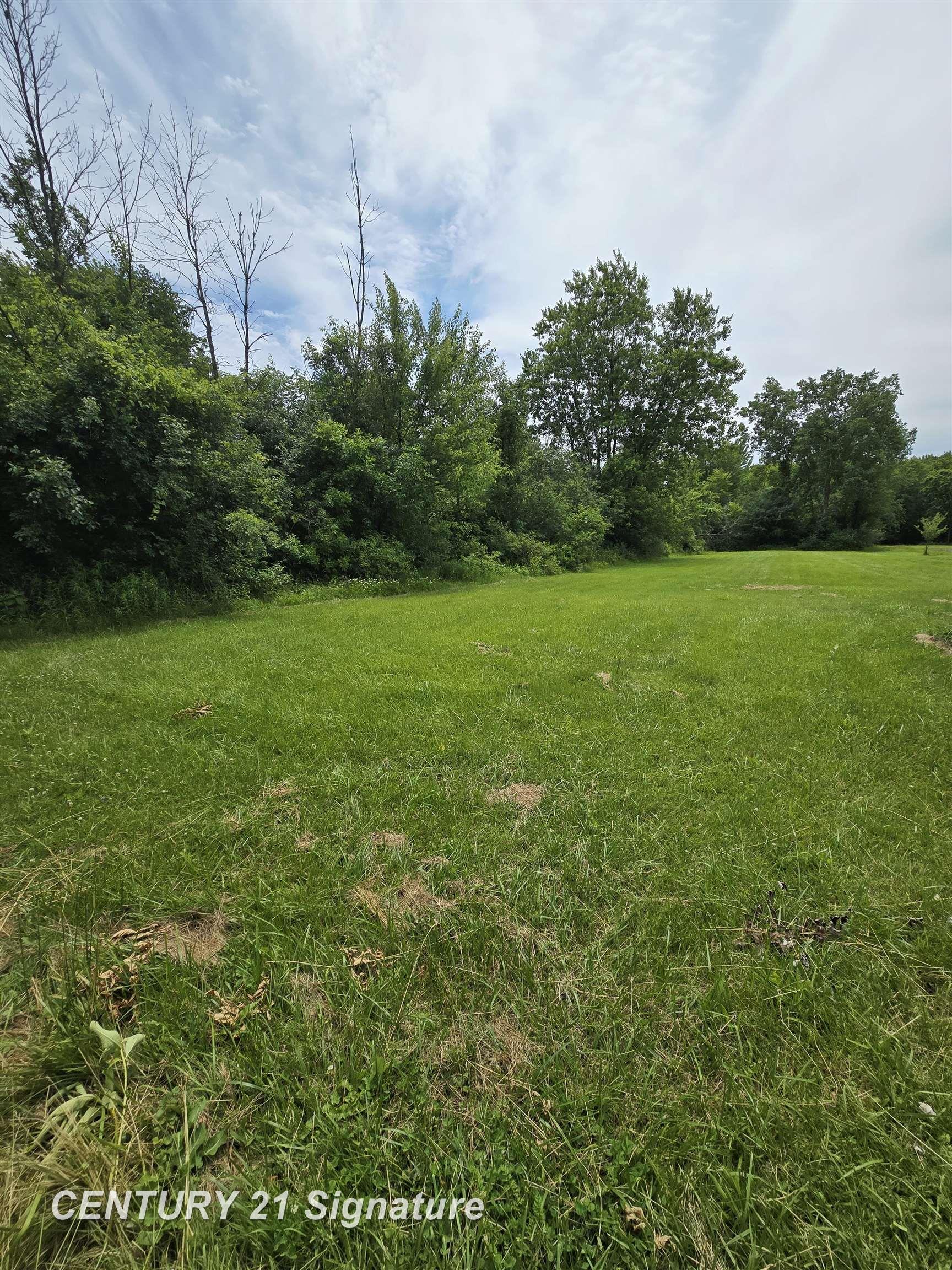 1677 Huntington Road Saginaw, MI 48601 - Photo 24 of 25 50145824-01b90708-3799-4a67-b83a-e6a62b627bab.JPG