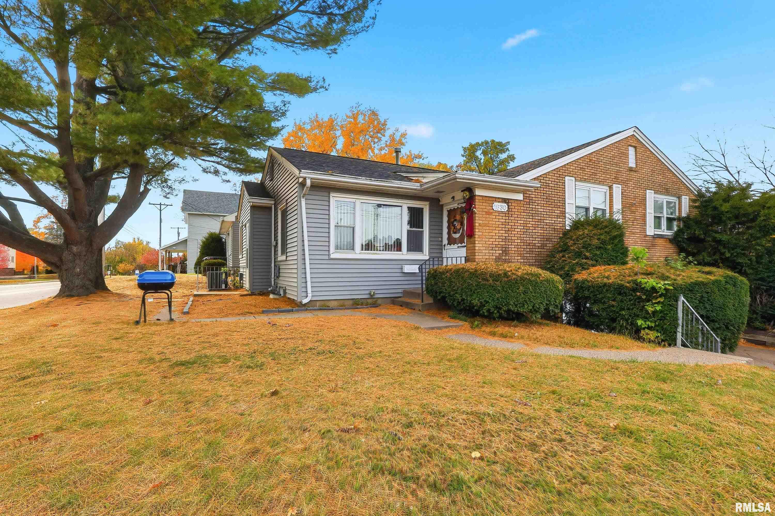 1628 25th Avenue Rock Island, IL 61201 - Photo 2 of 25