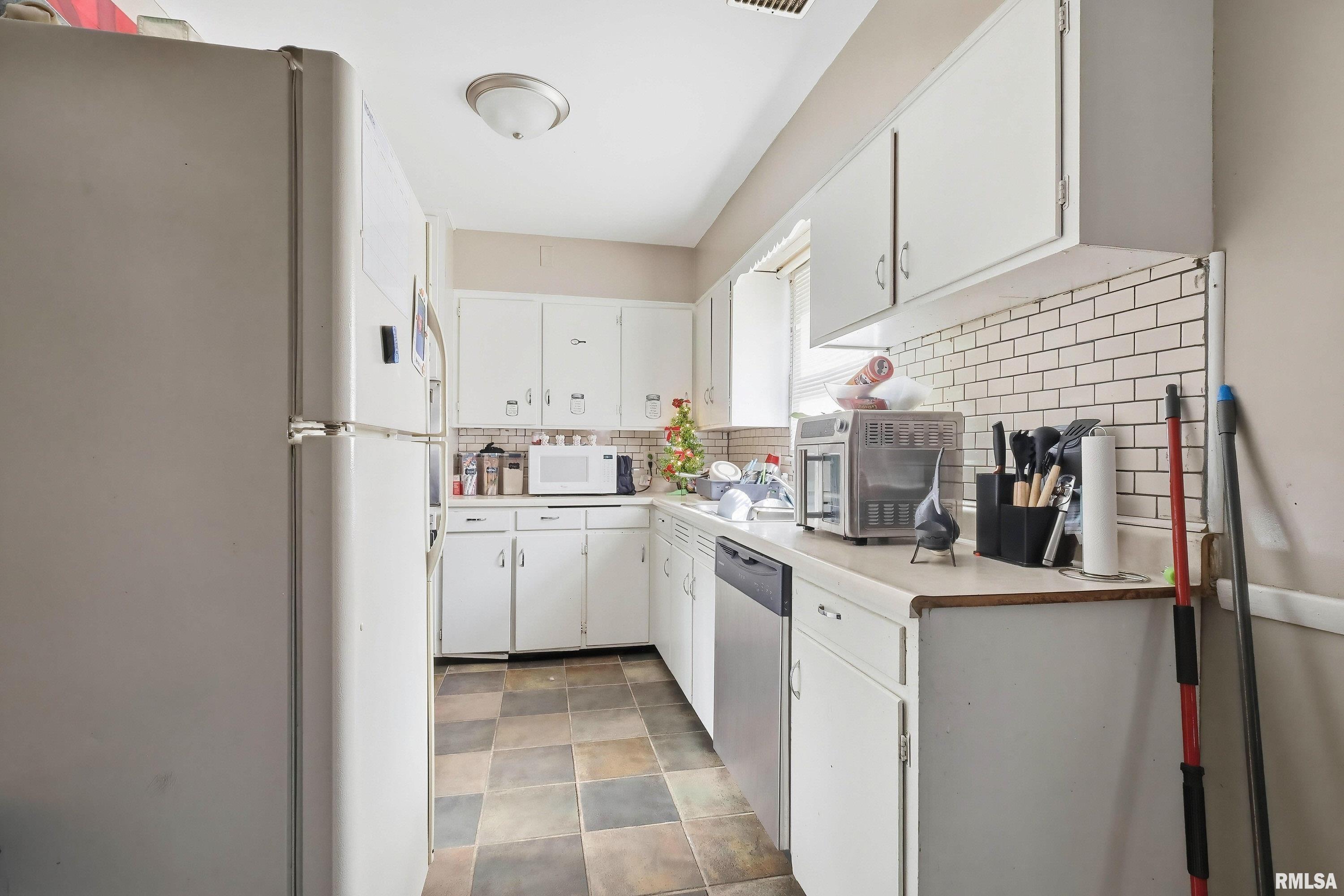 1628 25th Avenue Rock Island, IL 61201 - Photo 21 of 25