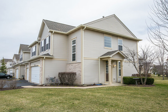 2156 Sunrise Circle Aurora, IL 60503 - Photo 1 of 24