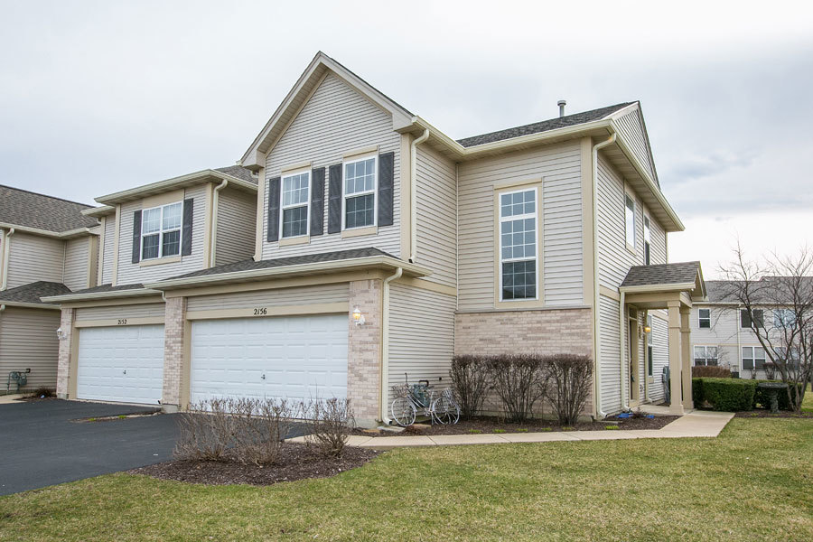 2156 Sunrise Circle Aurora, IL 60503 - Photo 2 of 24