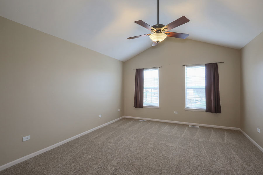 2156 Sunrise Circle Aurora, IL 60503 - Photo 13 of 24