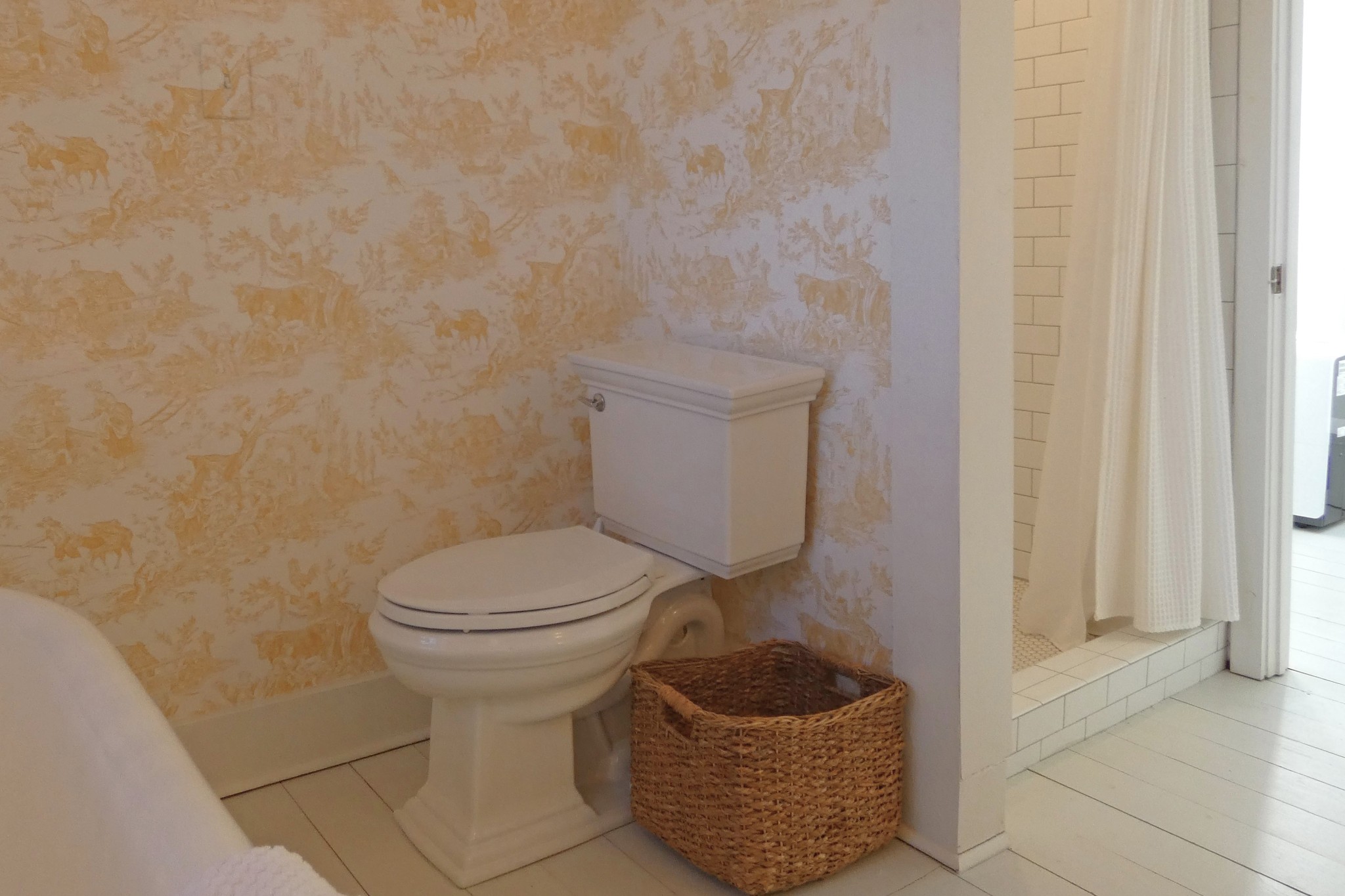 2060 Luther Herald Road Franklin, KY 42134 - Photo 27 of 58 a bathroom with a toilet and a sink