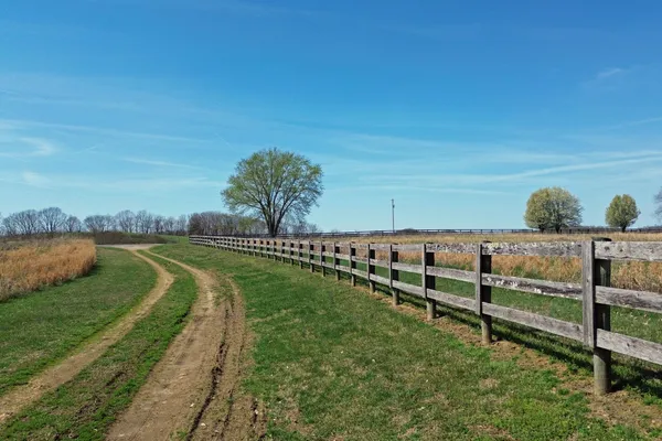 $1,200,000 | 2060 Luther Herald Road, Franklin, KY 42134