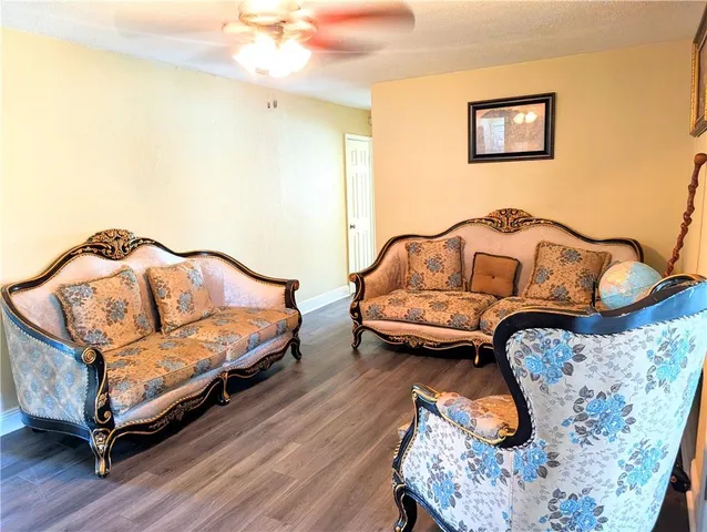 $215,000 | 2552 East Catawba Drive, Harvey, LA 70058