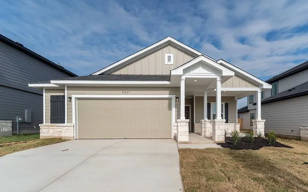 $334,376 | 508 Bobcat Creek Drive, Jarrell, TX 76537