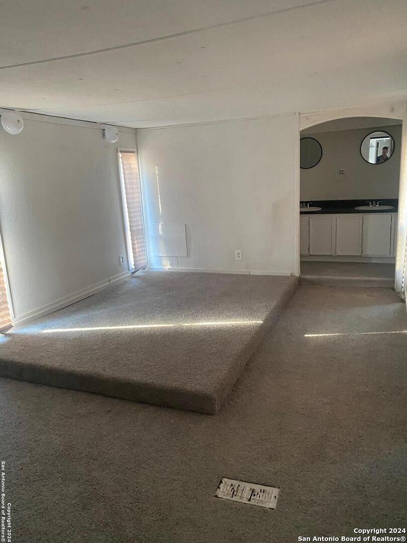 1311 Hein Road West, Unit 4 San Antonio, TX 78220 - Photo 5 of 13