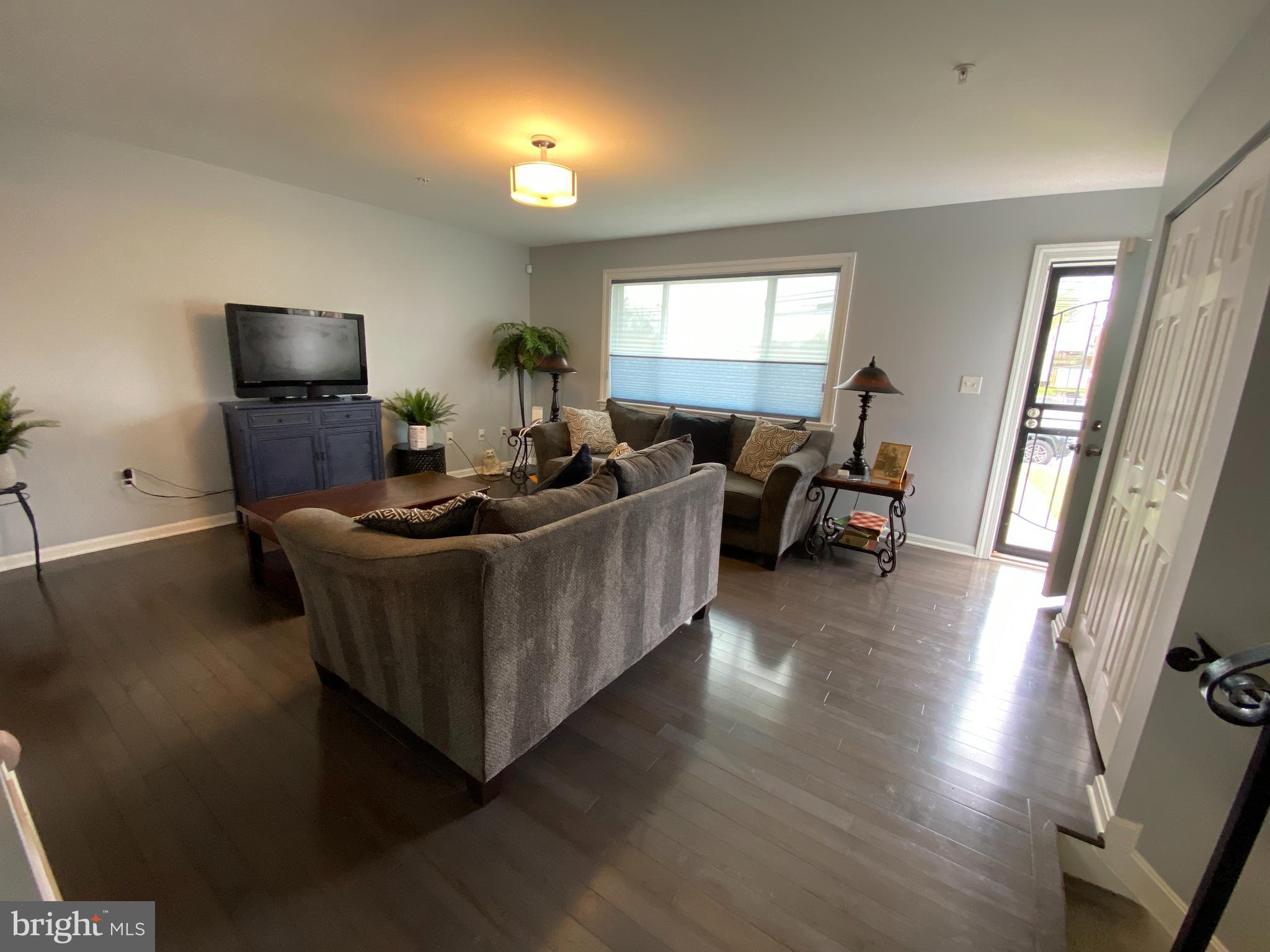 934 Ray Road Hyattsville, MD 20783 - Photo 3 of 66