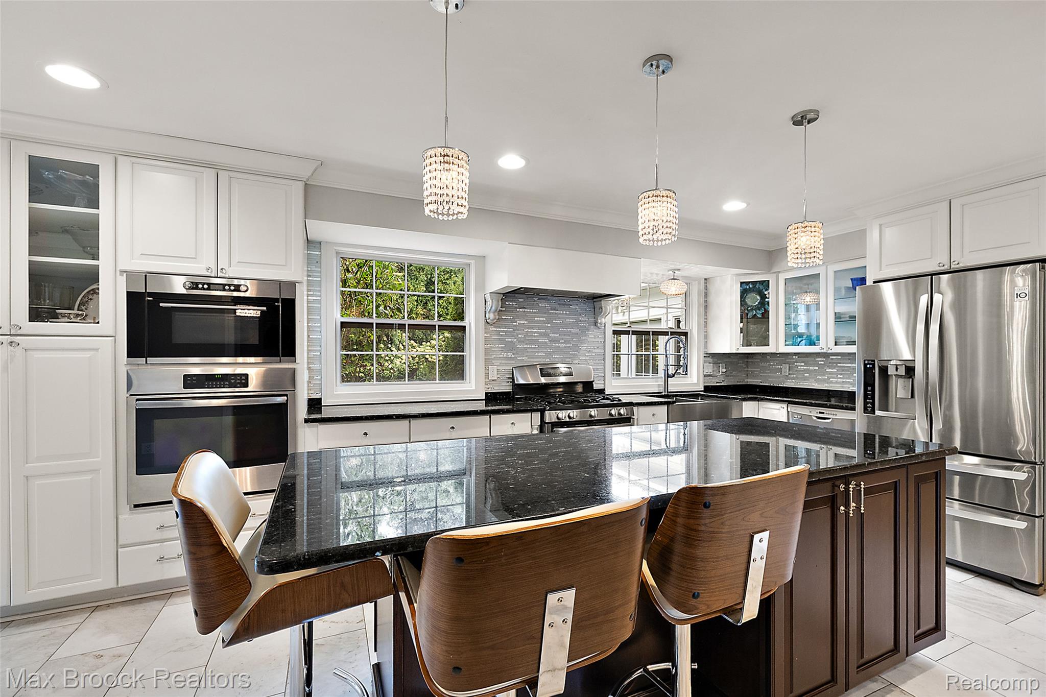 3774 Quarton Road Bloomfield Hills, MI 48302 - Photo 8 of 34 3774 Quarton Rd -40.jpg