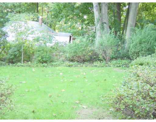 18 Dunbarton Road Belmont, MA 02478 - Photo 16 of 16 Gallery Image 16