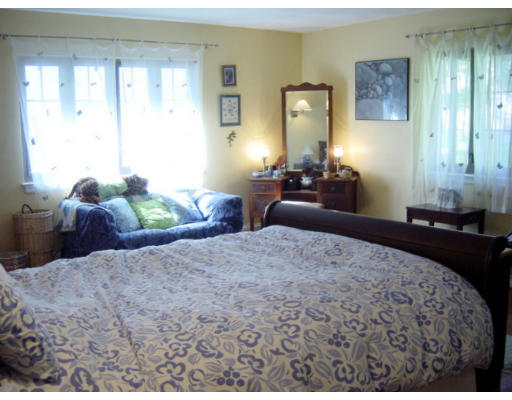 18 Dunbarton Road Belmont, MA 02478 - Photo 10 of 16 Gallery Image 10