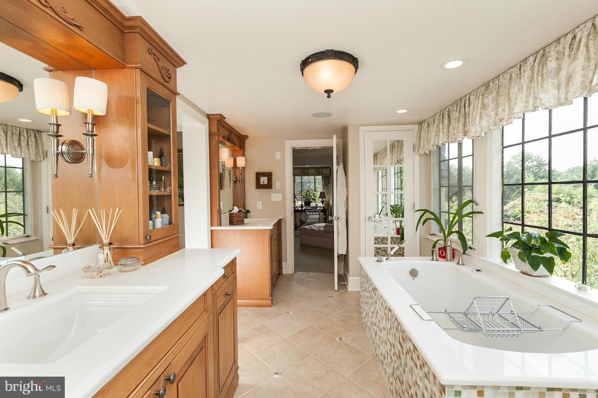 7900 Ruxwood Road Baltimore, MD 21204 - Photo 17 of 30 Master Bath