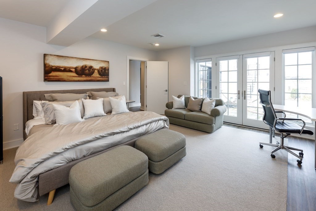 15 Inis Circle Newton, MA 02465 - Photo 17 of 25