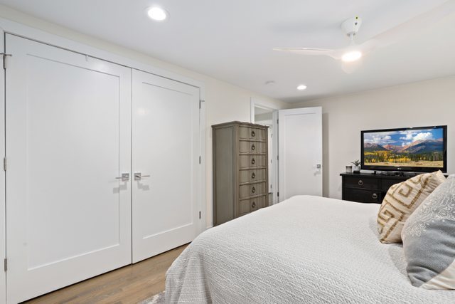 4065 North Sheridan Road, Unit 1G Chicago, IL 60613 - Photo 16 of 34 Gallery Image 16