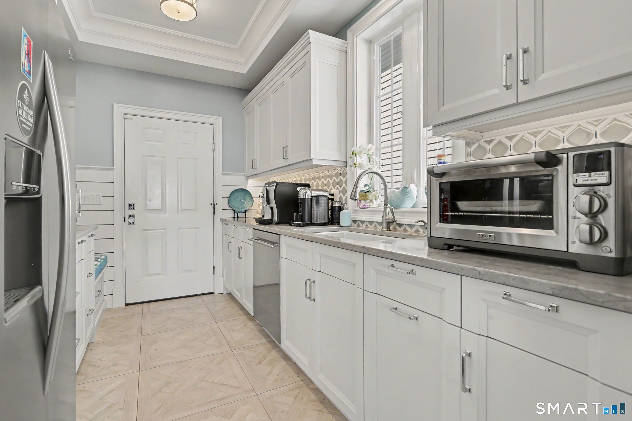 1657 Fairfield Beach Road, Unit 1657 Fairfield, CT 06824 - Photo 14 of 38 Galley kitchen