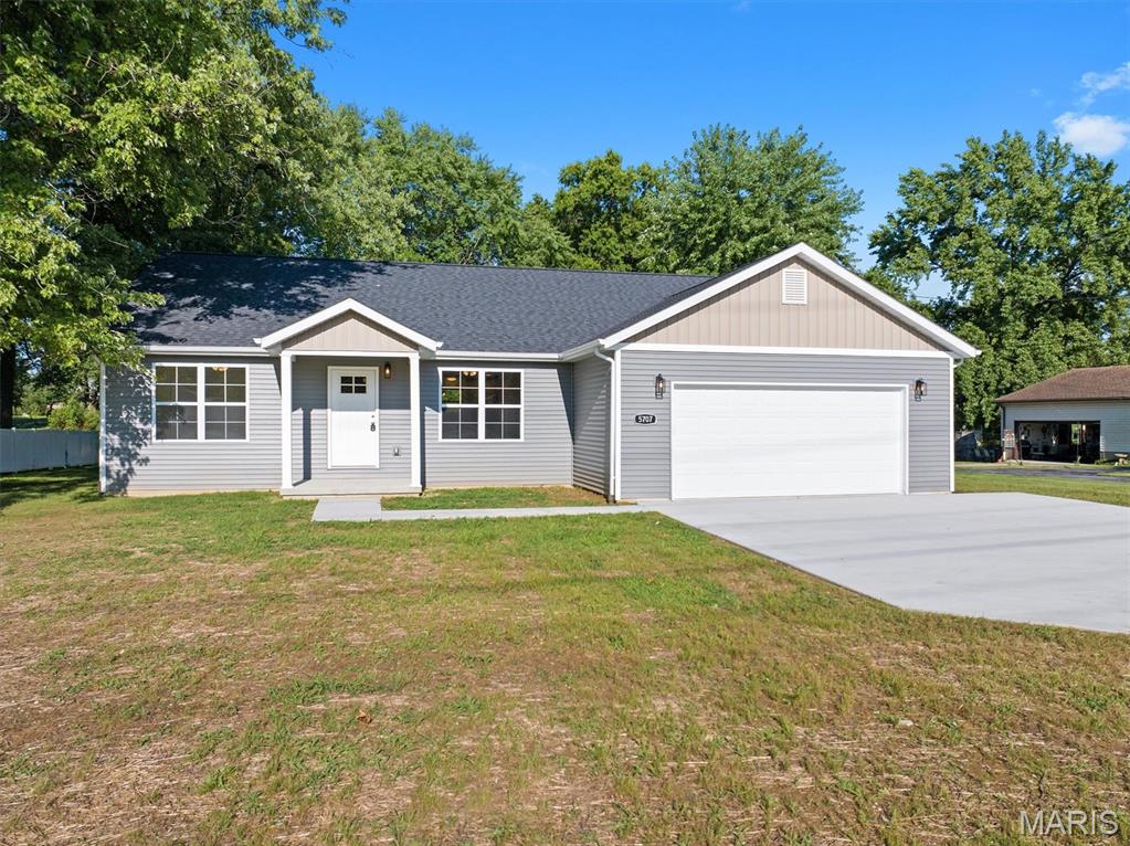 5707 Humbert Road Godfrey, IL 62035 - Photo 1 of 31 Gallery Image 1