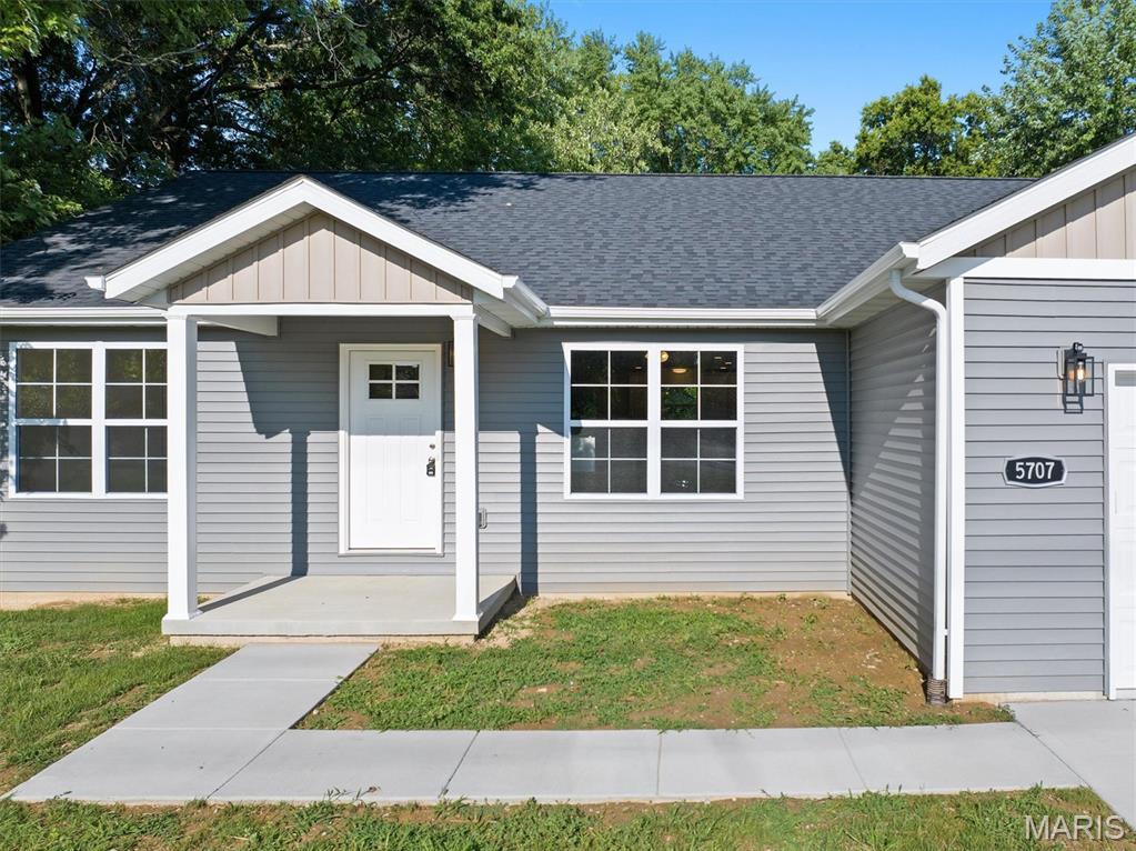 5707 Humbert Road Godfrey, IL 62035 - Photo 2 of 31 Gallery Image 2