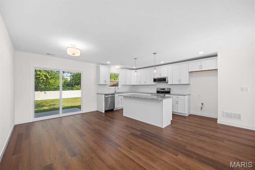 5707 Humbert Road Godfrey, IL 62035 - Photo 5 of 31 Gallery Image 5