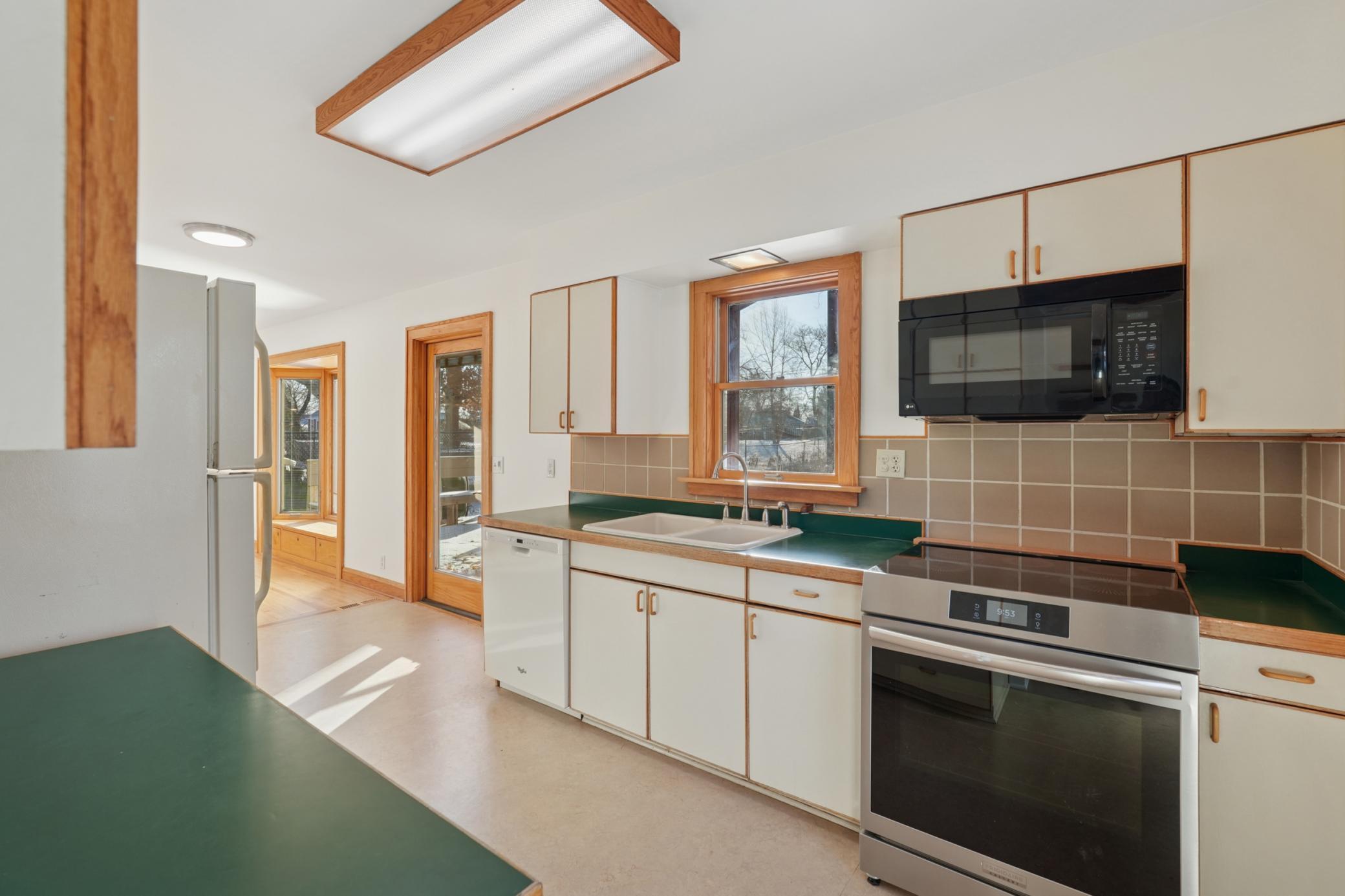 1821 West 59th Street Minneapolis, MN 55419 - Photo 6 of 30