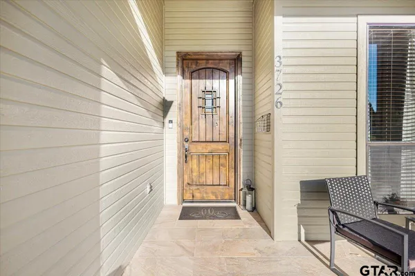 a view of an entryway