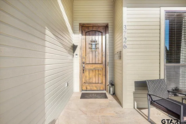 a view of an entryway