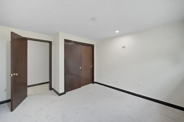 $285,000 | 700 Robbins Avenue, Unit 6, Dracut, MA 01826