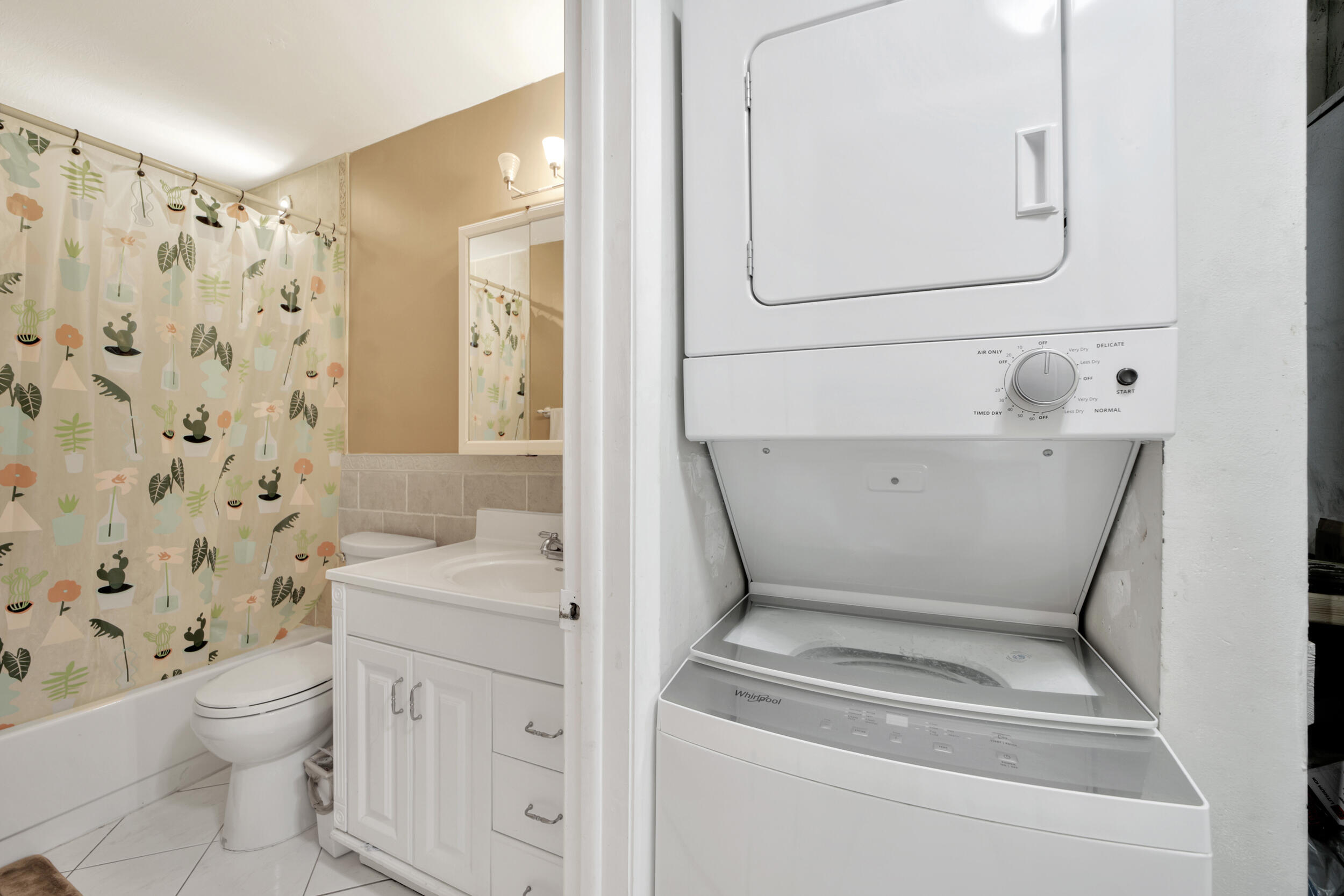 7850 West McNab Road, Unit 318 Tamarac, FL 33321 - Photo 25 of 41 Washer/Dryer