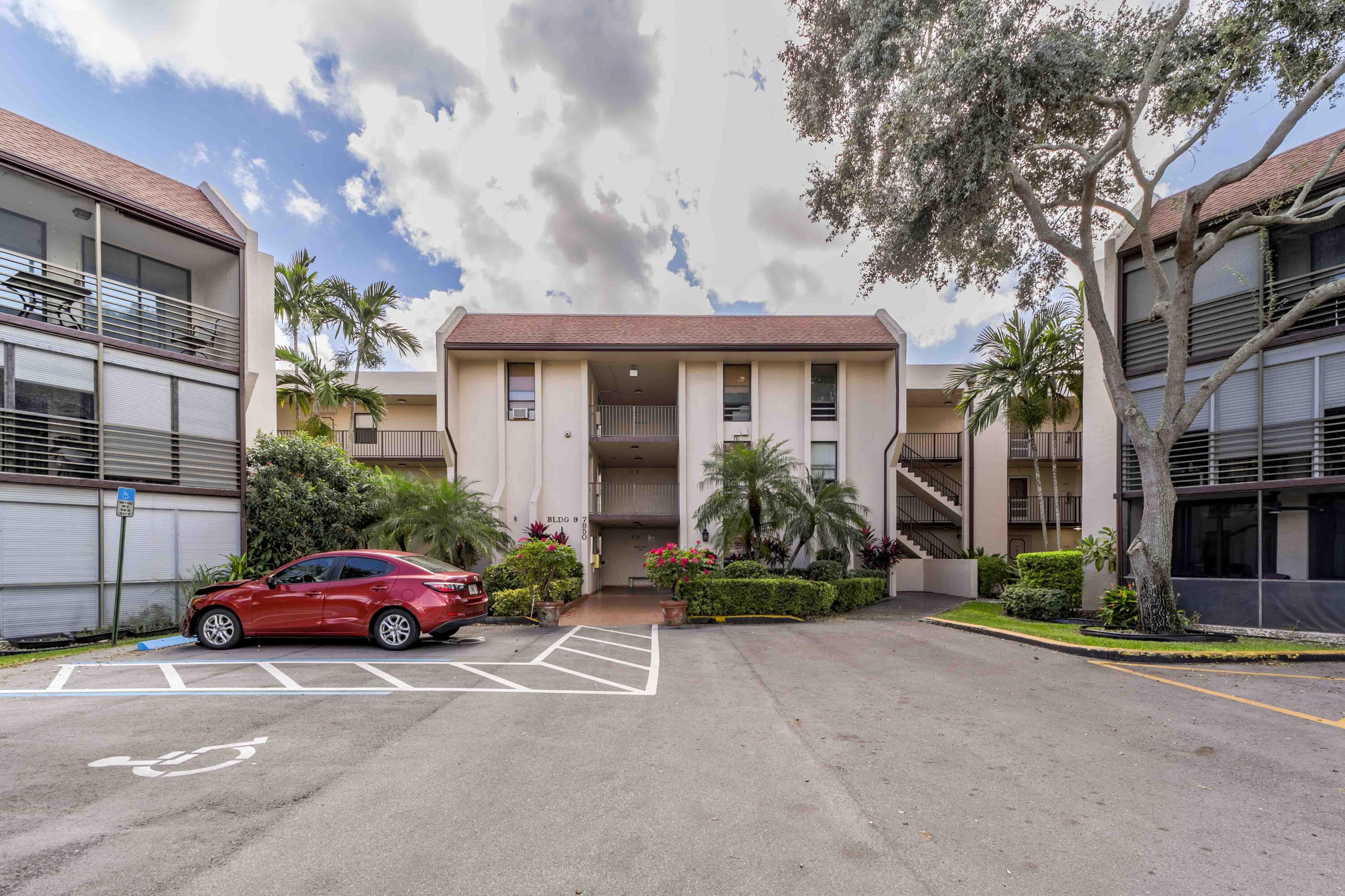 7850 West McNab Road, Unit 318 Tamarac, FL 33321 - Photo 26 of 41 Front entrance