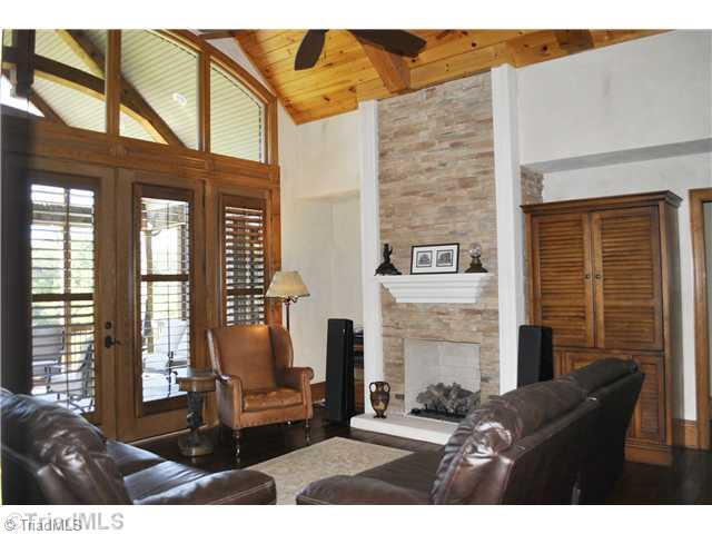 7585 Lasater Road Clemmons, NC 27012 - Photo 4 of 16 Den/Family/Great Room.