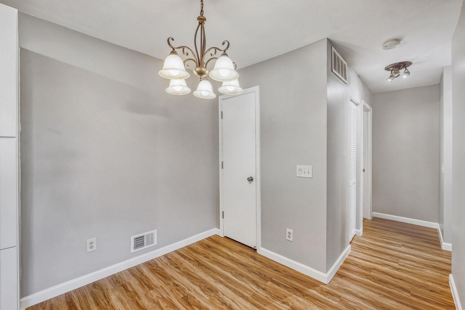 1713 Fulham Street, Unit F St. Paul, MN 55113 - Photo 4 of 28