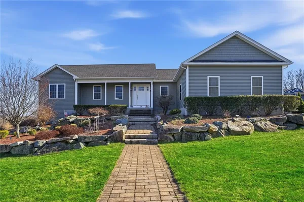 $800,000 | 36 Abatecola Way, Johnston, RI 02919