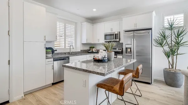 $524,504 | 1303 Galaxy Way, Rialto, CA 92376