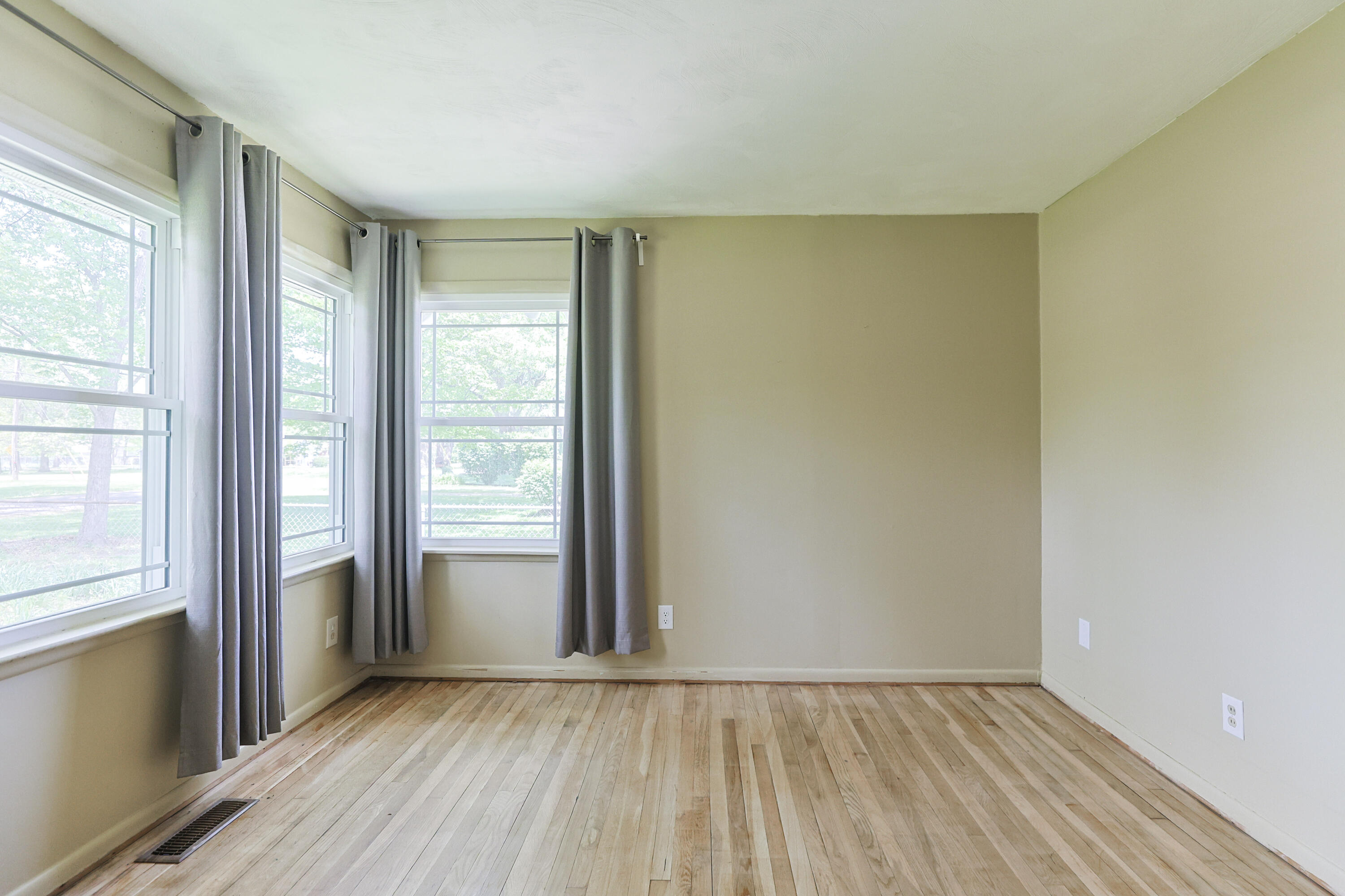 3011 Adams Road Niles, MI 49120 - Photo 25 of 44 Bedroom 2
