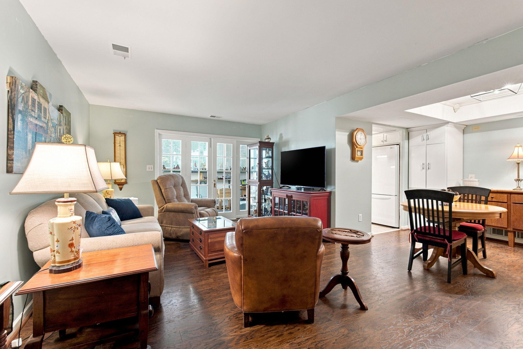 395 Redding Road, Unit 213 Lexington, KY 40517 - Photo 6 of 31 12-web-or-mls-DSC08114_with_tv