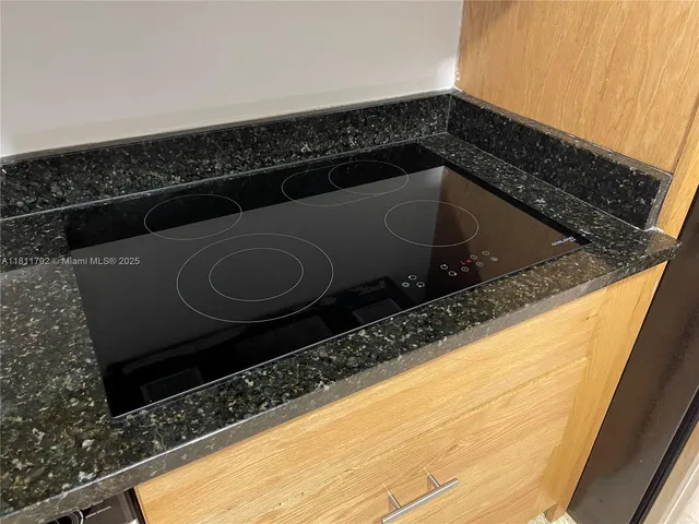 $1,850 | 1750 Northwest 107th Avenue, Unit M701, Sweetwater, FL 33172