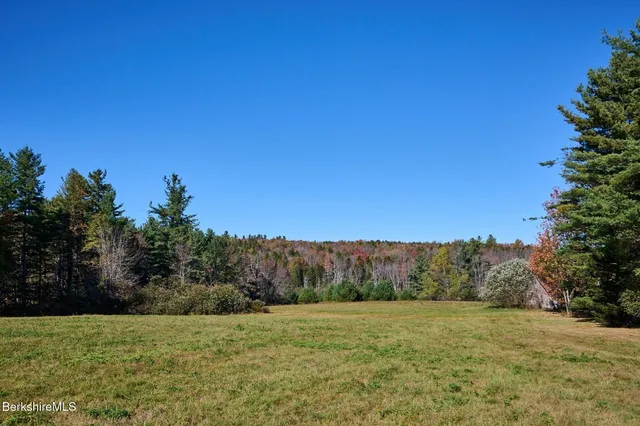 a view of an outdoor space and a yard