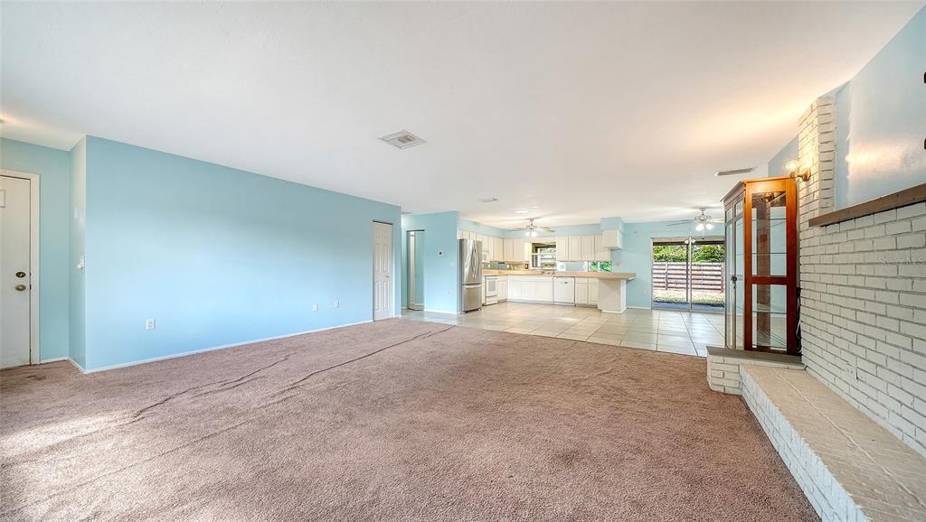 1546 Georgetowne Lane Sarasota, FL 34232 - Photo 9 of 36