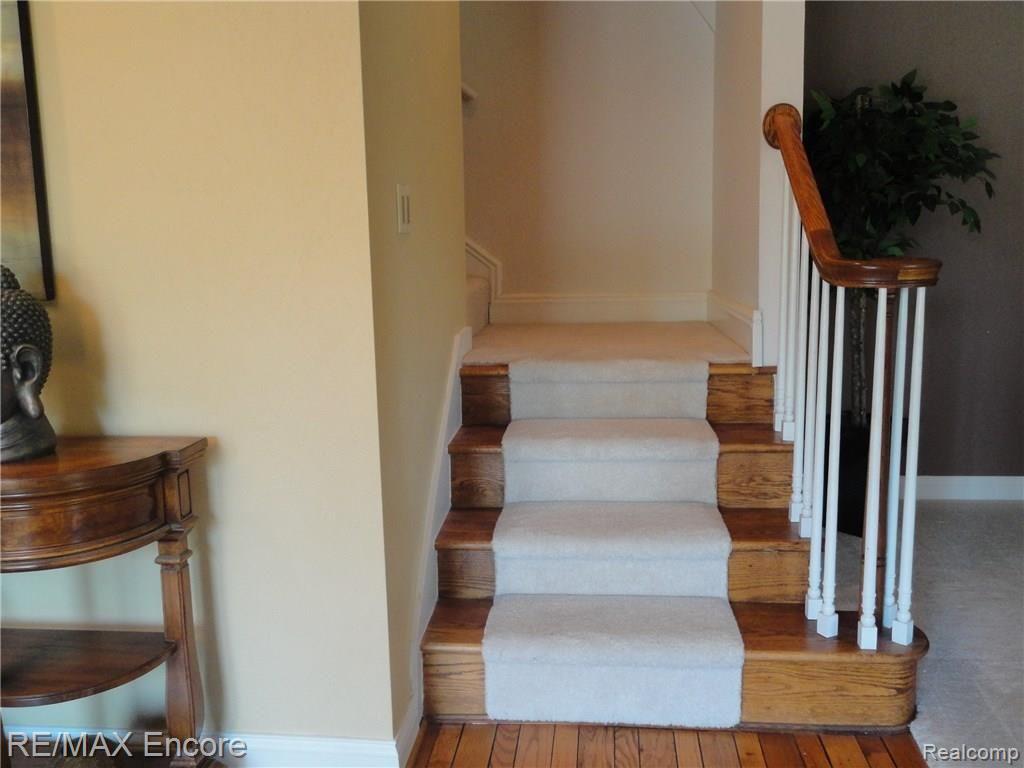 6435 Lahring Road Holly, MI 48442 - Photo 25 of 53 Stairs going up.jpg