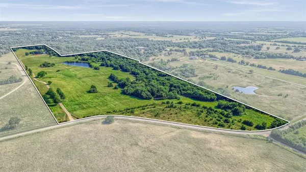 $945,000 | 1200 County Road 1215, Savoy, TX 75479
