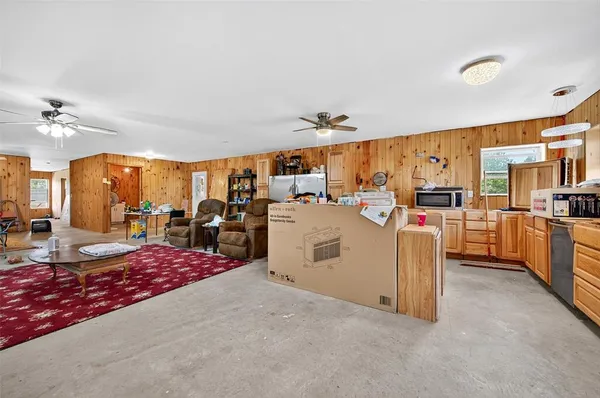 $945,000 | 1200 County Road 1215, Savoy, TX 75479