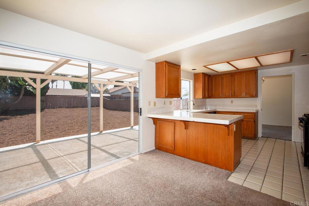 800 Foxwood Drive Oceanside, CA 92057 - Photo 13 of 33 a large bathroom with a large tub and sink