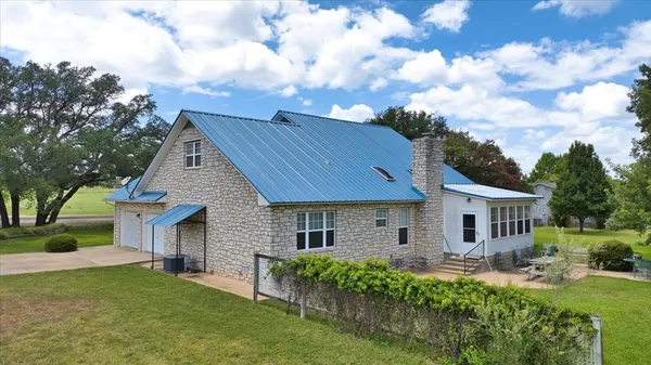 $459,500 | 1026 Ranch Road, Mason, TX 76856