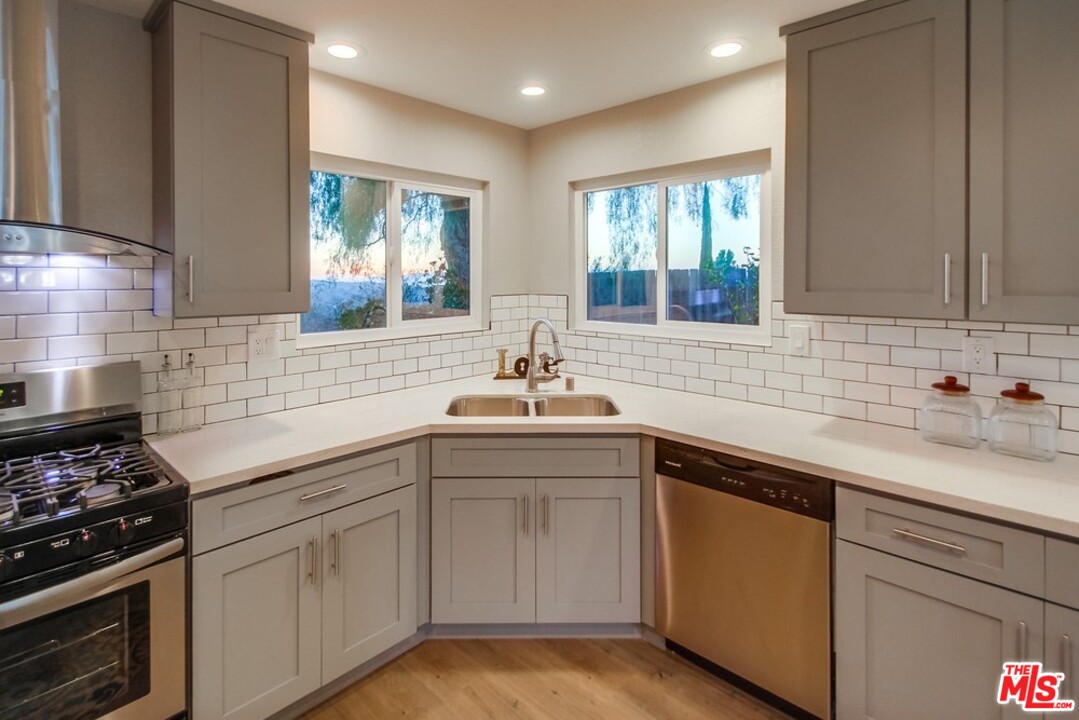 29447 Wilkes Road Valley Center, CA 92082 - Photo 12 of 25 Gallery Image 12