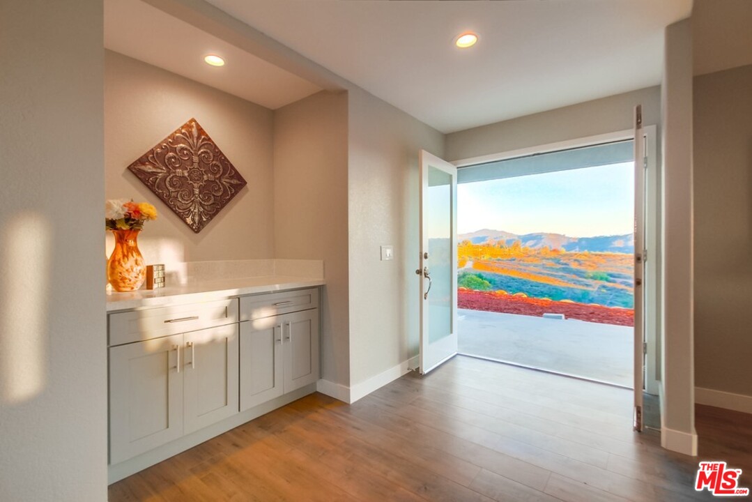 29447 Wilkes Road Valley Center, CA 92082 - Photo 5 of 25 Gallery Image 5
