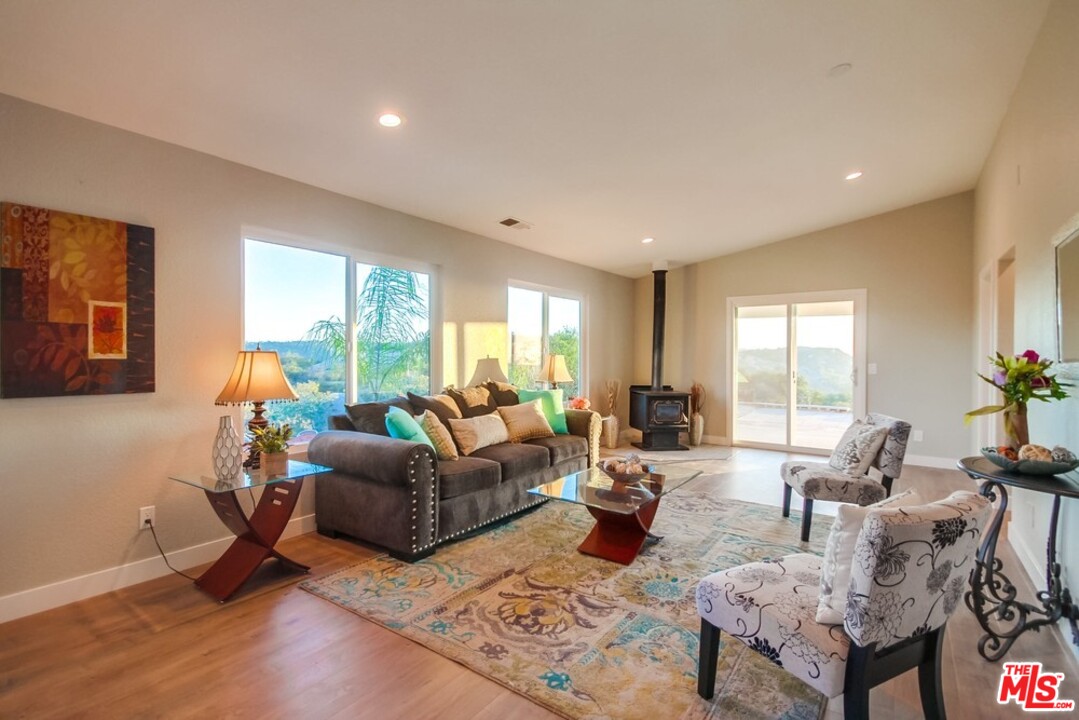29447 Wilkes Road Valley Center, CA 92082 - Photo 6 of 25 Gallery Image 6