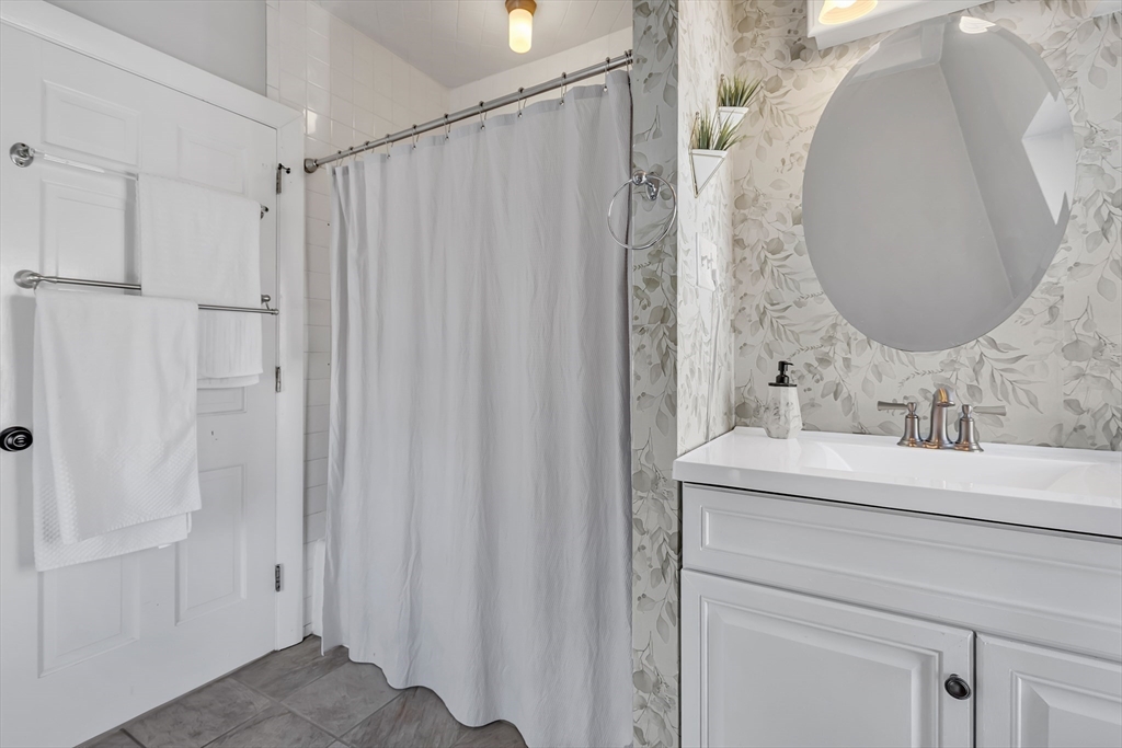 76 Hovey Street, Unit 3 Watertown, MA 02472 - Photo 15 of 32